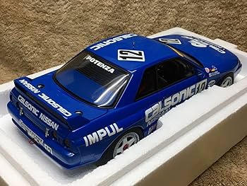 カルソニック　スカイライン　AUTOart bnr32 AUTOart 1:18 Nissan Skyline GT-R R32 #12 グループ A 1990